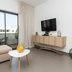 - Pool And Sea View & Tennis Court & Bbq *