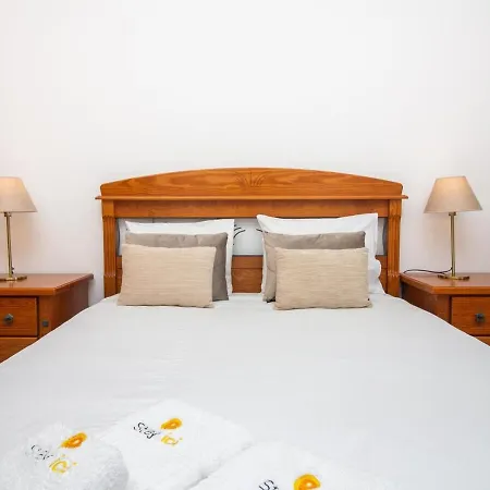 - Pool And Sea View & Tennis Court & Bbq