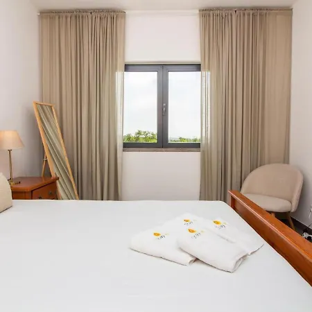 Apartmán - Pool And Sea View & Tennis Court & Bbq Pêra