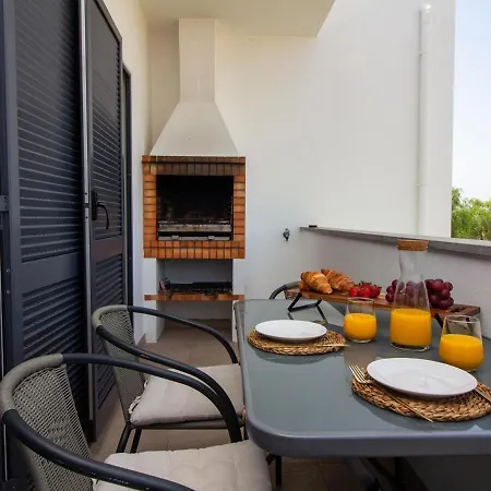 - Pool And Sea View & Tennis Court & Bbq Pêra